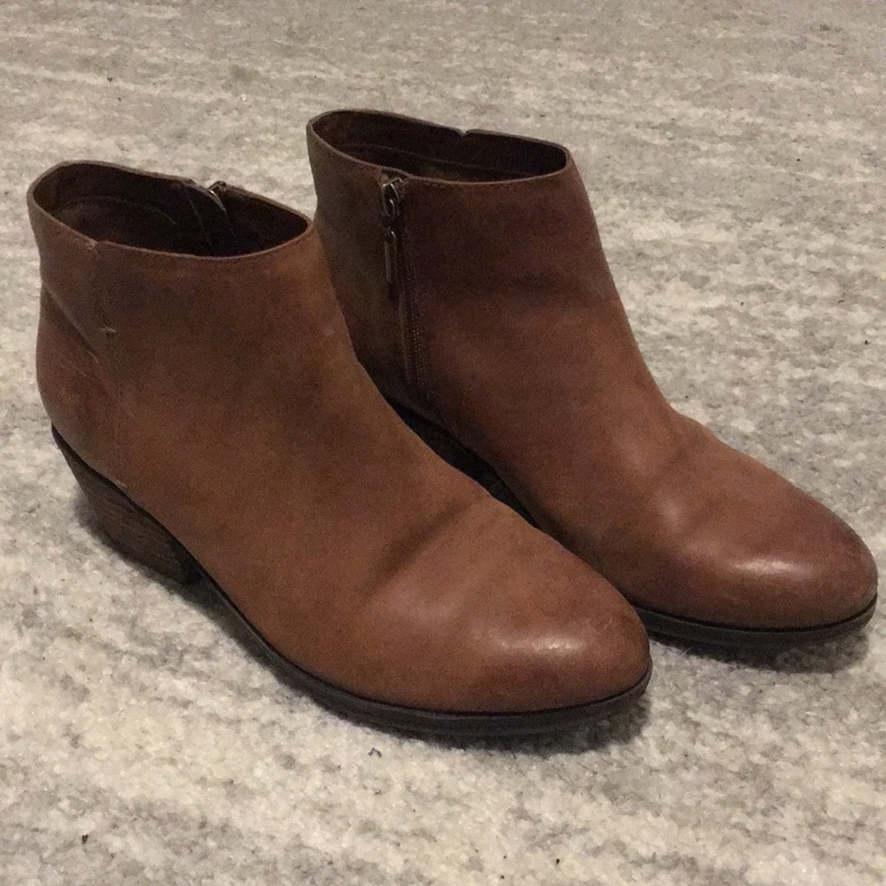 Clarks Women's Gelata Italia Booties